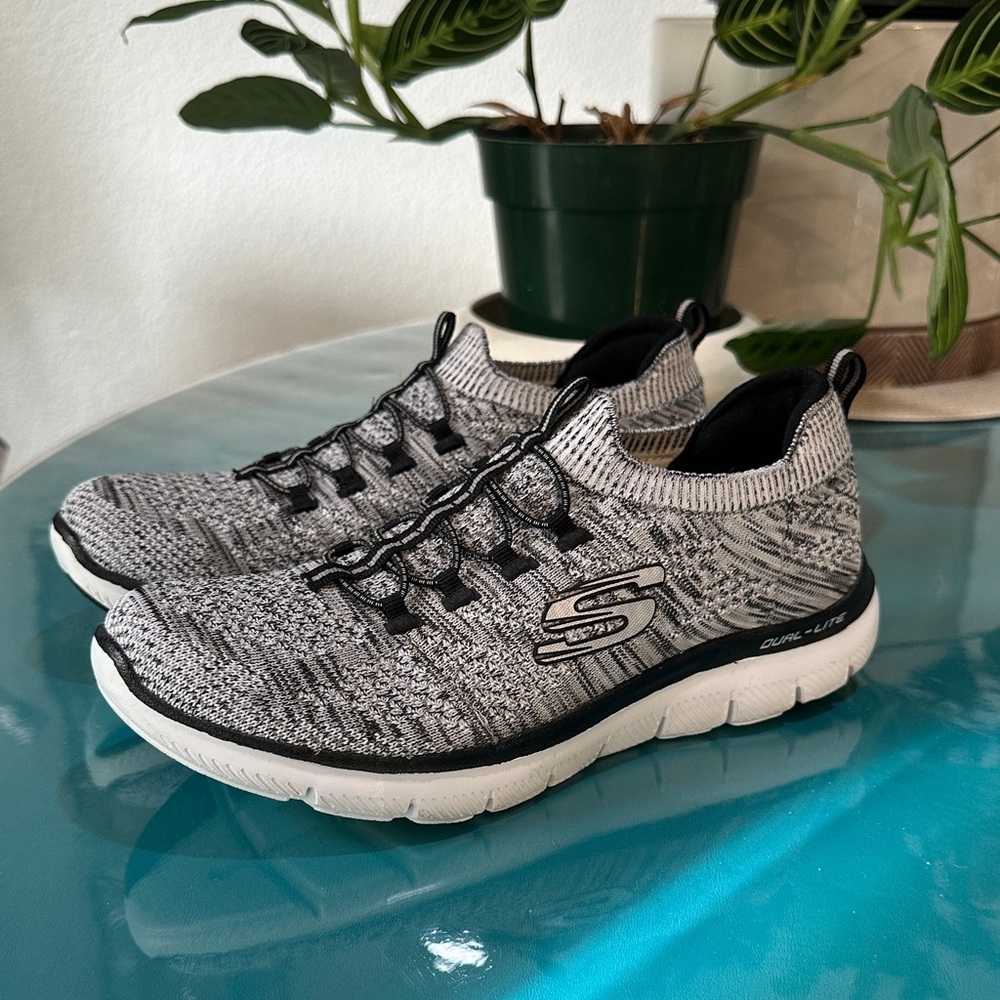 Skechers Women’s New, no tags. Black and White Knit Sneakers